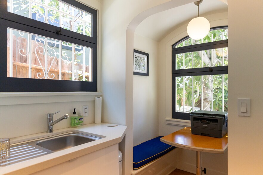 More Photos Of 1913-1915 Hyperion Ave, Los Angeles Loft Creative Space For Sale