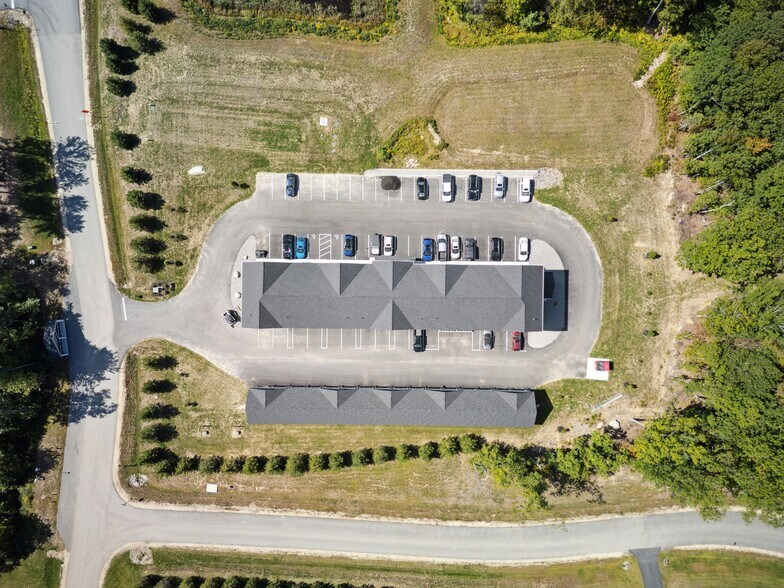 More Photos Of 3 Quill Lane, Barrington Apartments For Lease