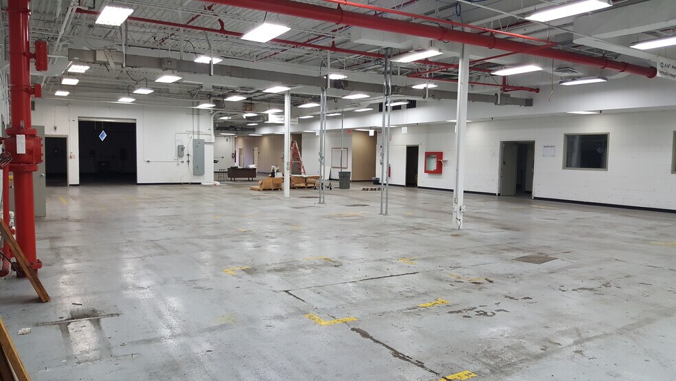 More Photos Of 140 Sparkman Dr NW, Huntsville Warehouse For Sale