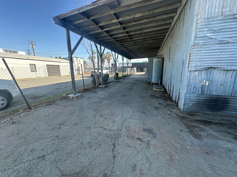 More Photos Of 456 S I St, San Bernardino Warehouse For Sale