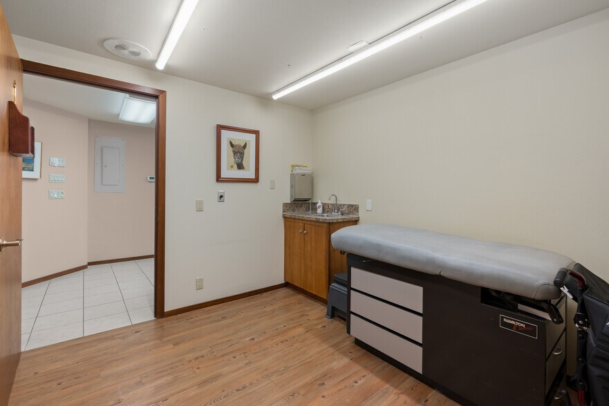 More Photos Of 412 N Main St, Coupeville Healthcare For Sale