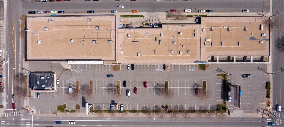 More Photos Of 1550 S Colorado Blvd, Denver Storefront For Lease