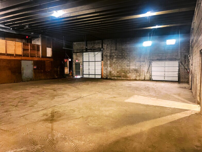 More Photos Of 624-646 S Delsea Dr, Vineland Warehouse For Lease