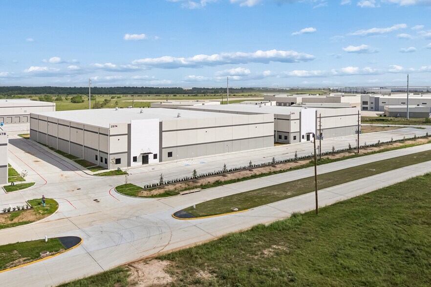 More Photos Of 2574 Discovery Hills Pky, Brookshire Distribution For Sale