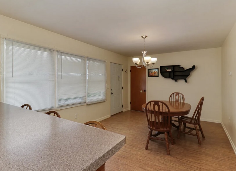 More Photos Of 311 McKinley St, Deer Creek Apartments For Sale