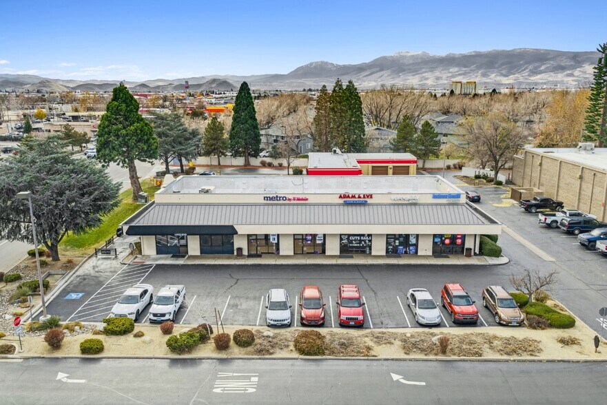 More Photos Of 663-673 N Mccarran Blvd, Sparks General Retail For Sale