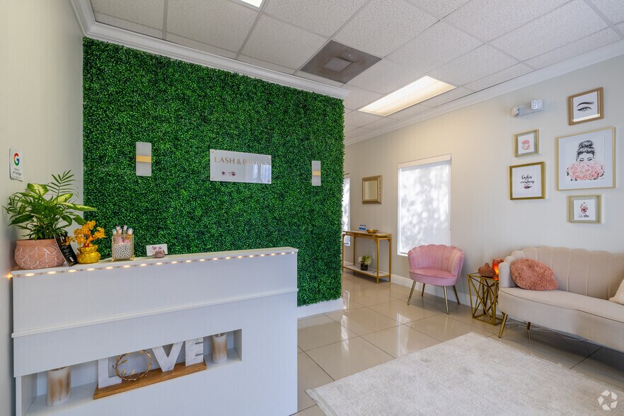 More Photos Of 811 SE 8th Ave, Deerfield Beach Office For Lease