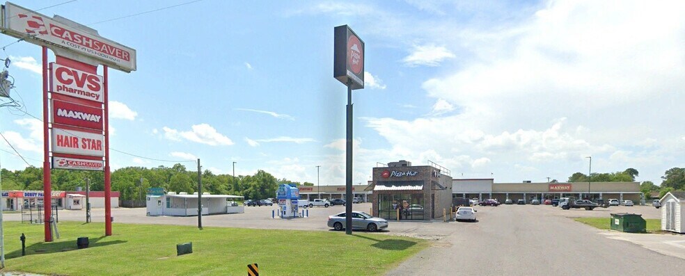 More Photos Of 1710 S Main St, Saint Martinville General Retail For Lease