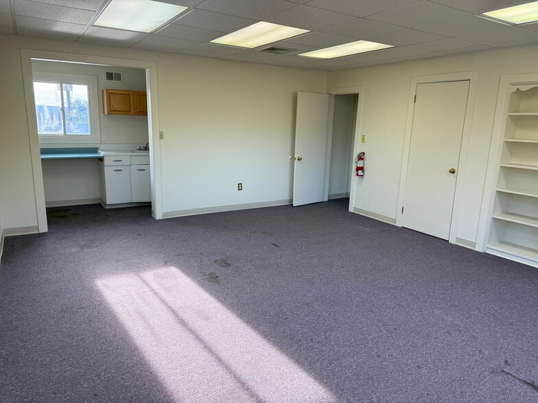 More Photos Of 3701 Perkiomen Ave, Reading Medical For Sale