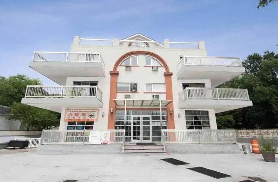 More Photos Of 14627 Beech Ave, Flushing Apartments For Sale