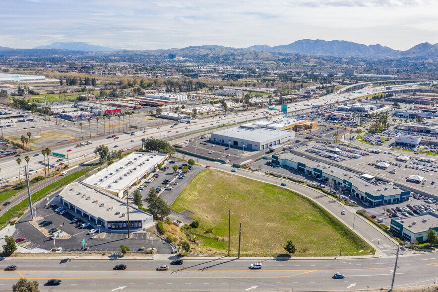 More Photos Of Orange Show Rd & 215 Fwy, San Bernardino Land For Sale