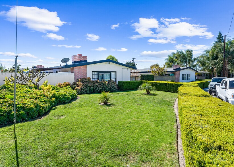 More Photos Of 1100-1114 E 3rd Ave, La Habra Apartments For Sale