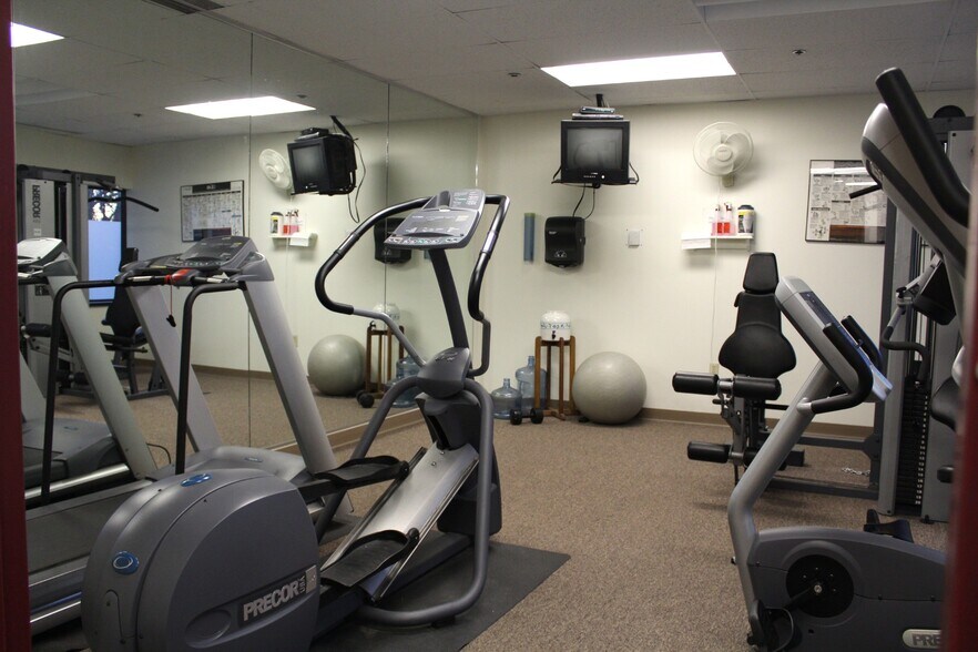 More Photos Of 900 Technology Park Dr, Billerica Office For Lease