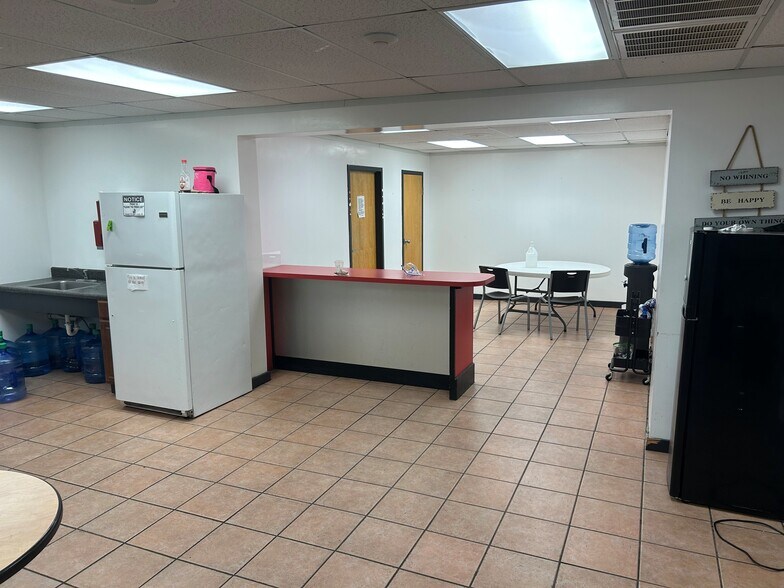 More Photos Of 7474 Garners Ferry Rd, Columbia Medical For Sale