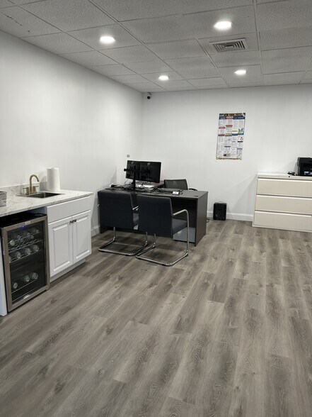 More Photos Of 1181 Straight Path, West Babylon General Retail For Sale