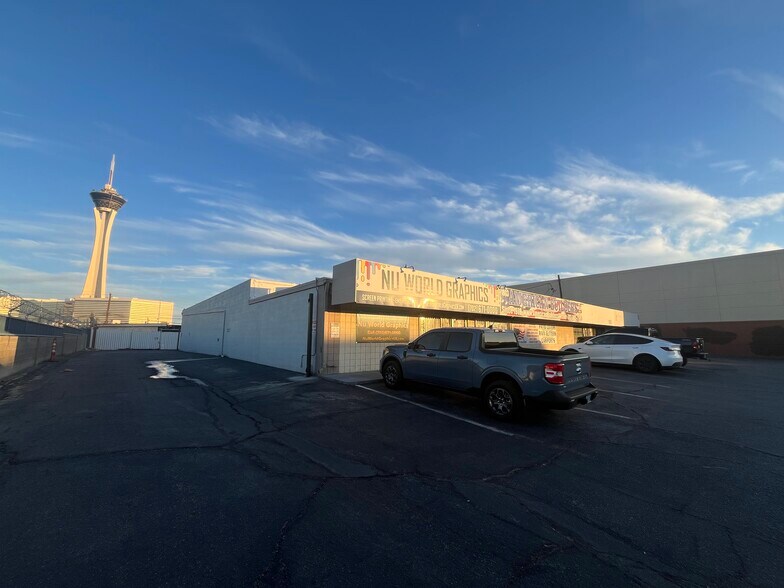 More Photos Of 1801-1807 Western Ave, Las Vegas Light Manufacturing For Sale