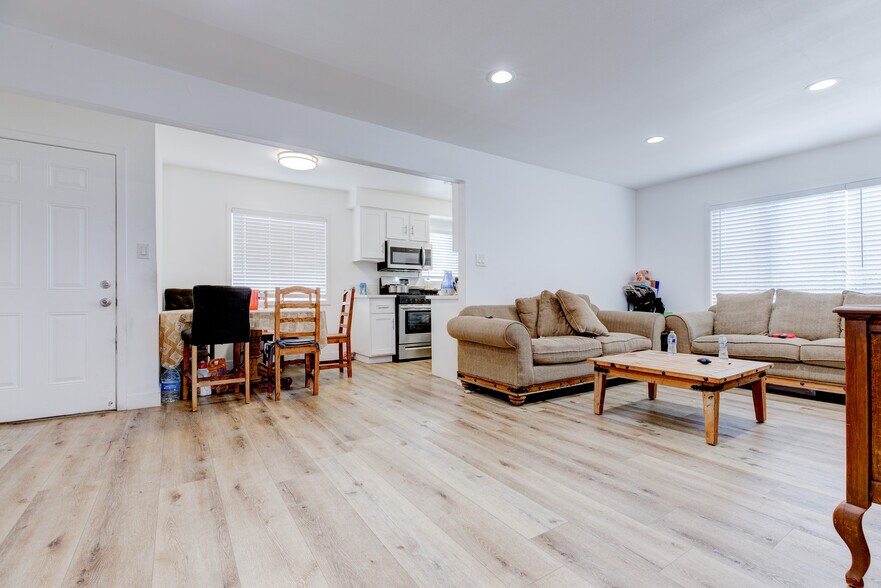 More Photos Of 1720 Cerritos Ave, Long Beach Apartments For Sale