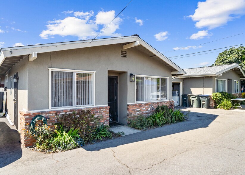 More Photos Of 2383 Orange Ave, Costa Mesa Apartments For Sale