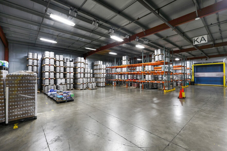 More Photos Of 6715 E Mission Ave, Spokane Warehouse For Lease