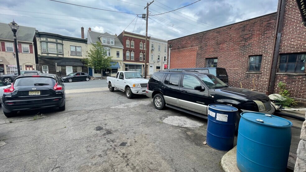 More Photos Of 404-410 S Main St, Phillipsburg Auto Repair For Sale