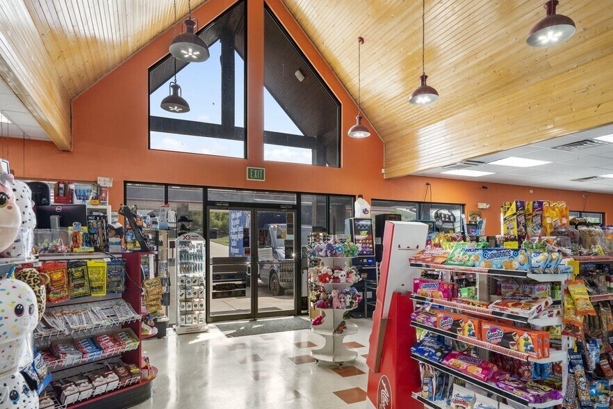 More Photos Of 103 Brookside, Saddlebrooke General Retail For Sale