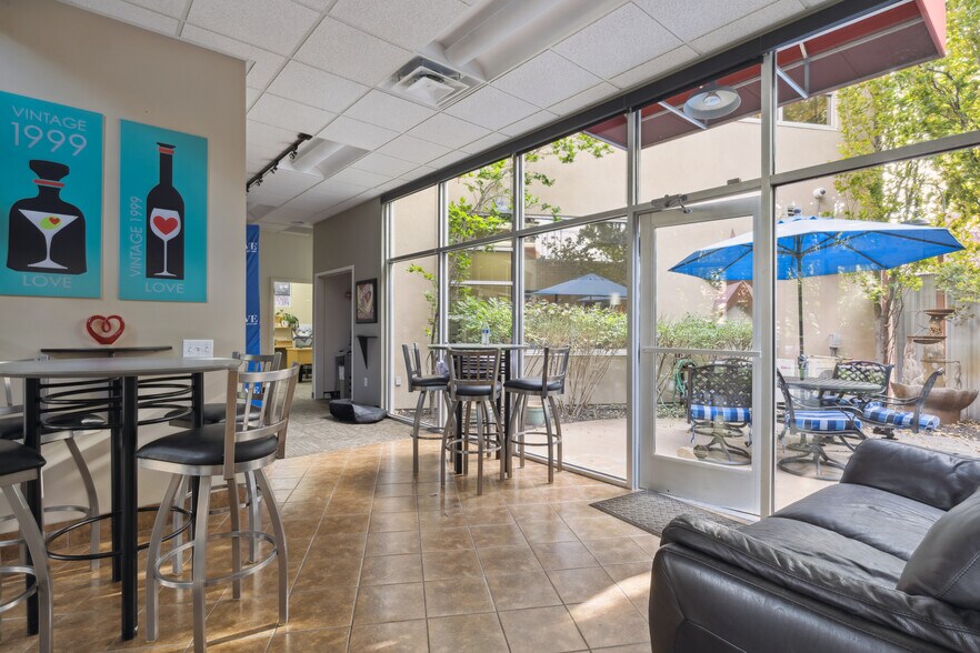 More Photos Of 546 S 200 W, Salt Lake City Office For Sale