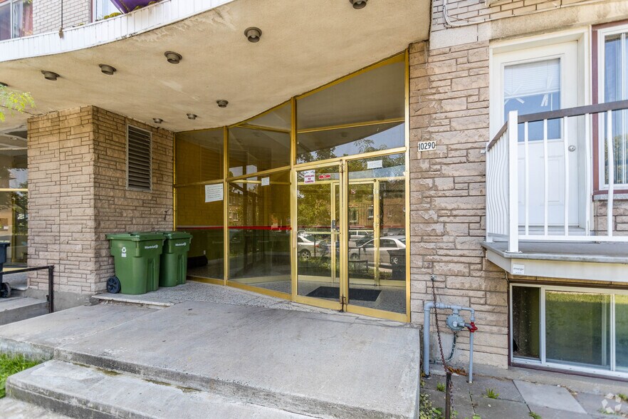 More Photos Of 10300 Tsse Fleury, Montréal Apartments For Sale