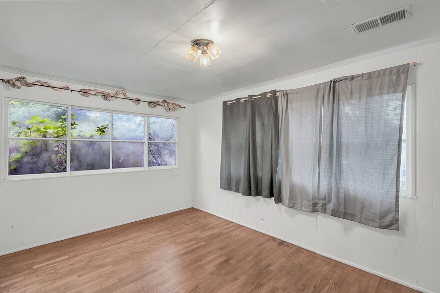 More Photos Of 1507 Sumner Ave, Charleston Office Residential For Sale