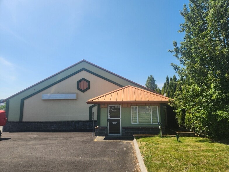 More Photos Of 11415 NE 76th St, Vancouver Auto Repair For Lease