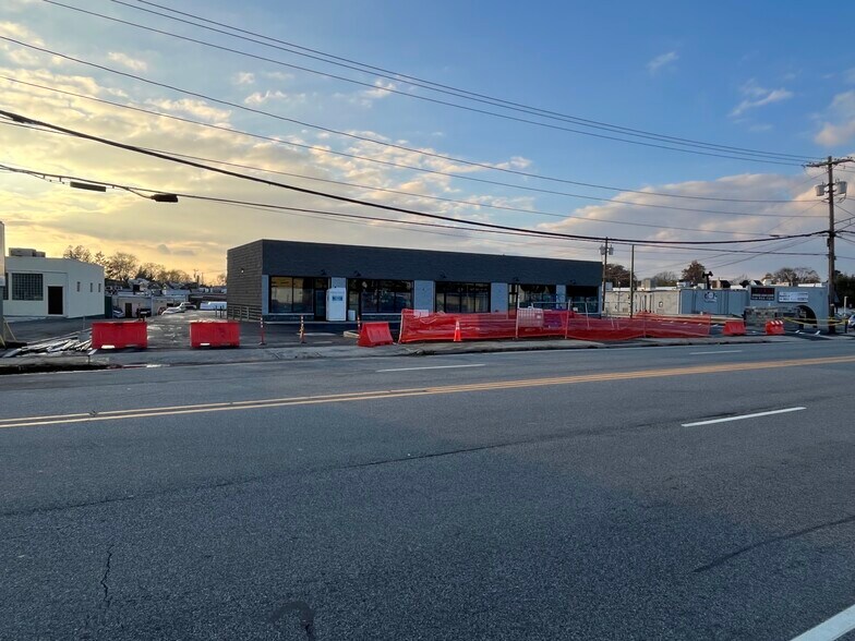 More Photos Of 401 Hicksville Rd, Bethpage Storefront Retail Office For Lease