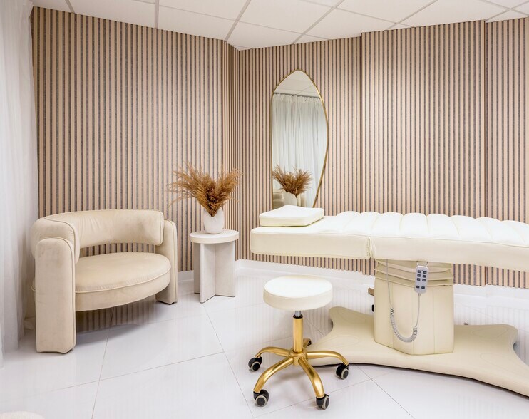 More Photos Of 40 SW 13th St, Miami Office Residential For Sale