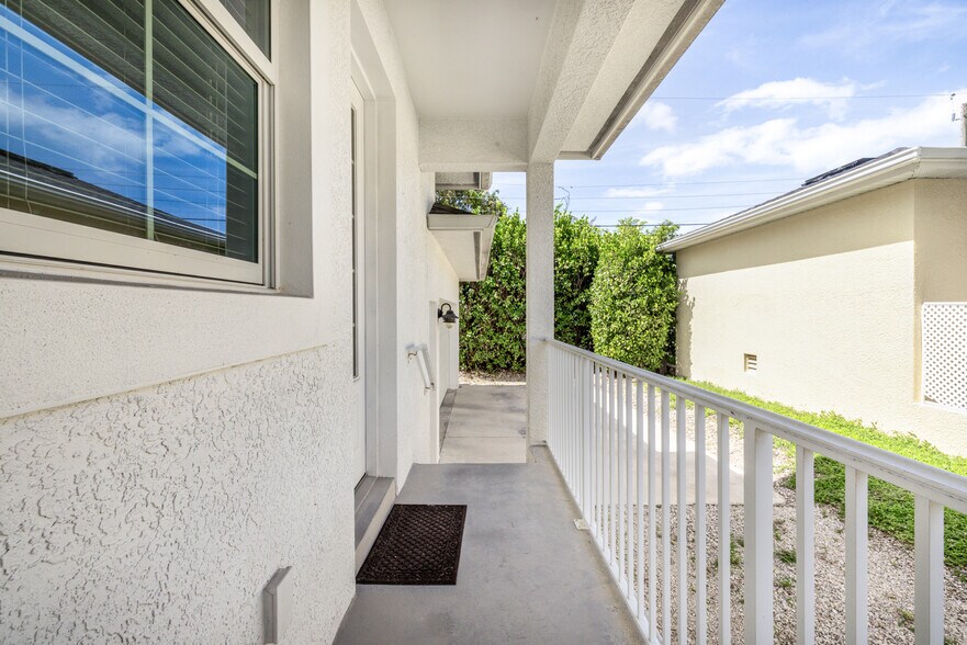 More Photos Of 2974 Van Buren Ave, Naples Storefront Retail Residential For Sale