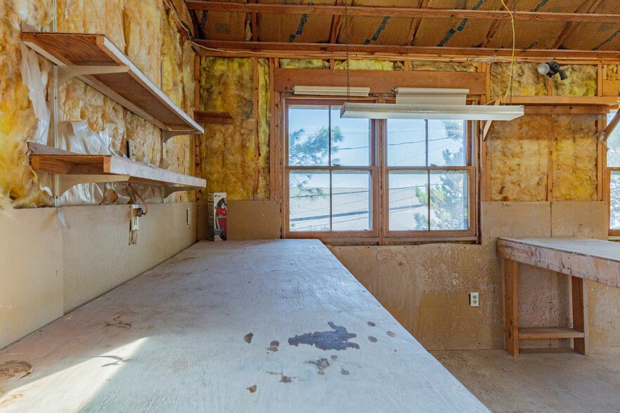 More Photos Of 15 Epps St, Portland Storefront For Sale