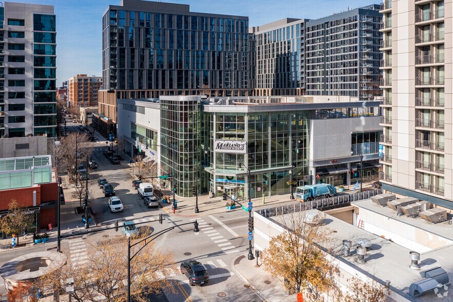 More Photos Of 40 S Halsted St, Chicago General Retail For Lease