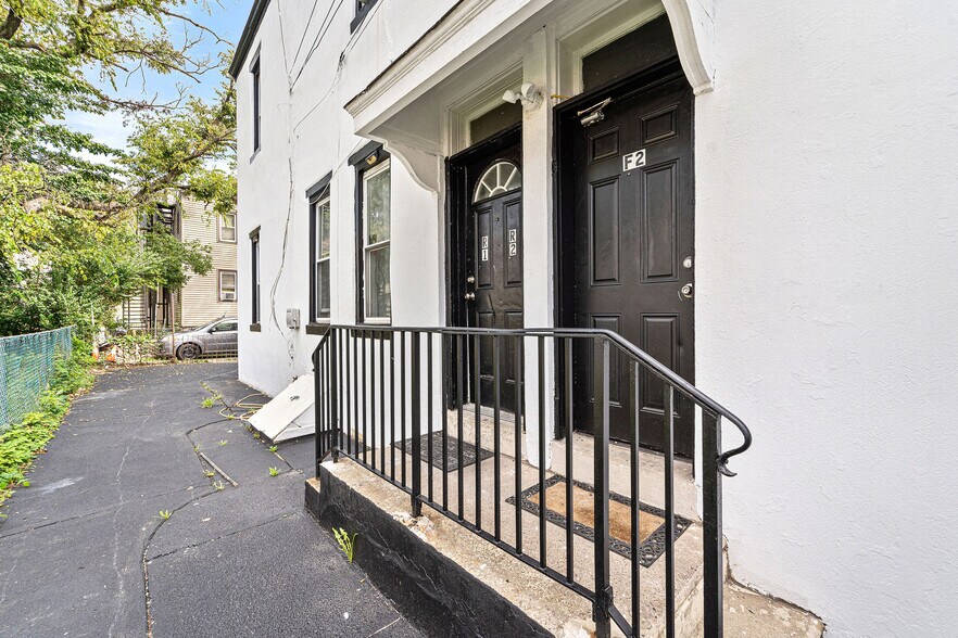 More Photos Of 156 Chestnut Ave, Oaklyn Apartments For Sale