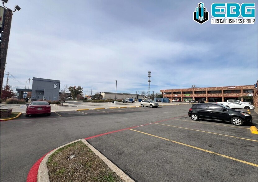 More Photos Of 3225 Pleasant Run Rd, Lancaster Unknown For Lease