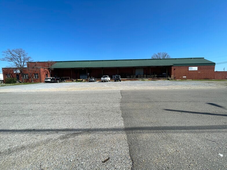 More Photos Of 1100 Chandler St, Montgomery Industrial For Lease