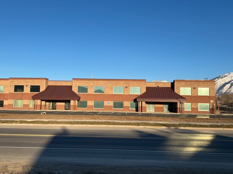 More Photos Of 1693 W American Way, Payson Warehouse For Sale