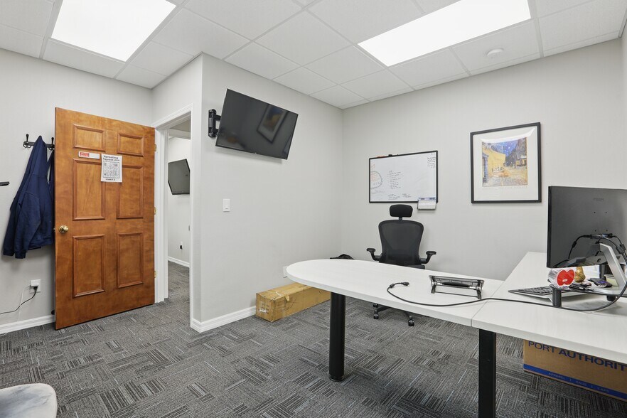 More Photos Of 5639 Hansel Ave, Orlando Medical For Sale