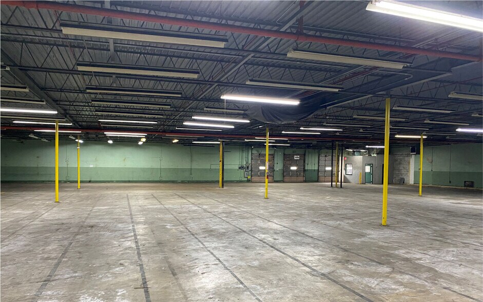 More Photos Of 544 Winfield Cir, Hartwell Manufacturing For Lease