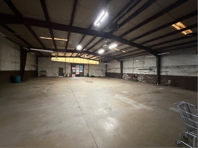 More Photos Of 1007 N King St, Hampton Auto Repair For Lease