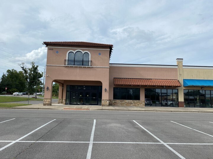 More Photos Of 2410 Cleveland Hwy, Dalton Unknown For Lease