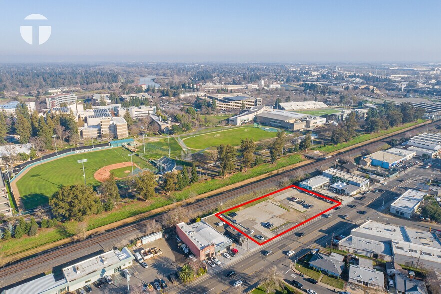 More Photos Of 6325 & 6329 Elvas Ave, Sacramento Land For Sale
