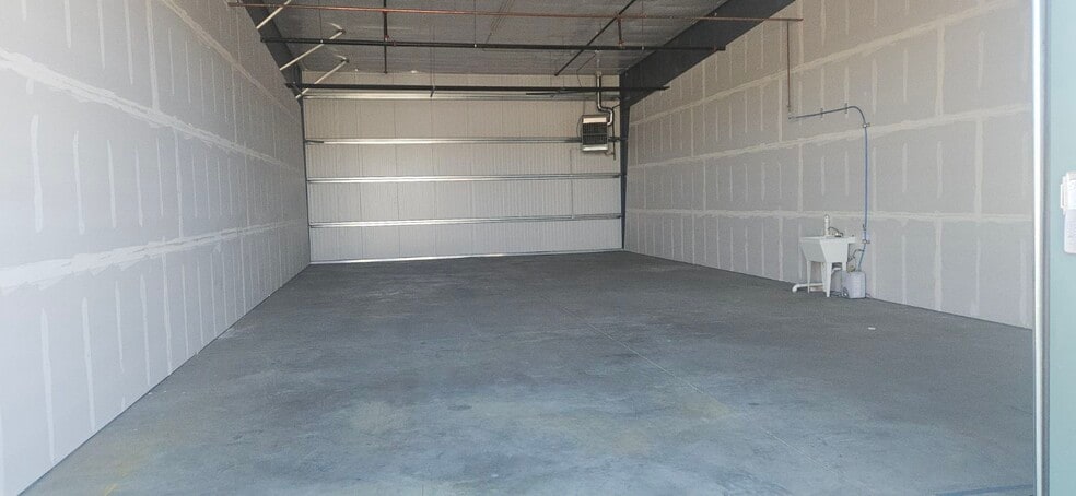 More Photos Of 13790 E I25 Frontage Rd, Longmont Warehouse For Lease