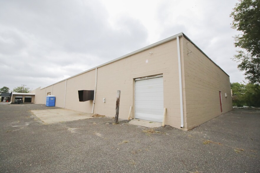 More Photos Of 1206 Route 130 N, Burlington Light Distribution For Lease