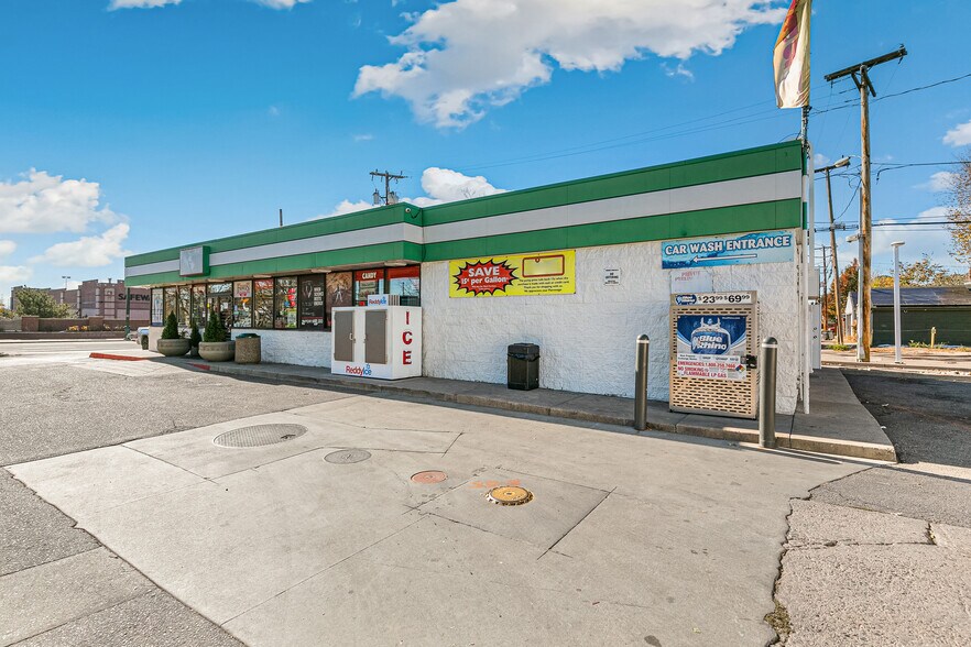 More Photos Of 295 S Broadway, Denver Service Station For Sale