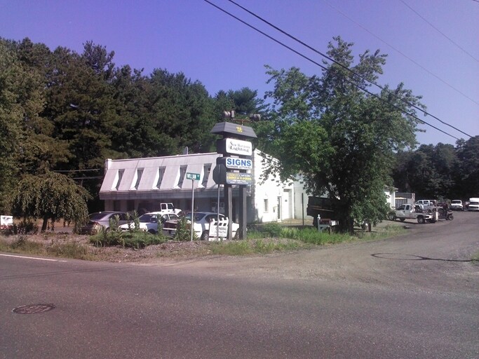 More Photos Of 156 E Commodore Blvd, Jackson Light Distribution For Lease