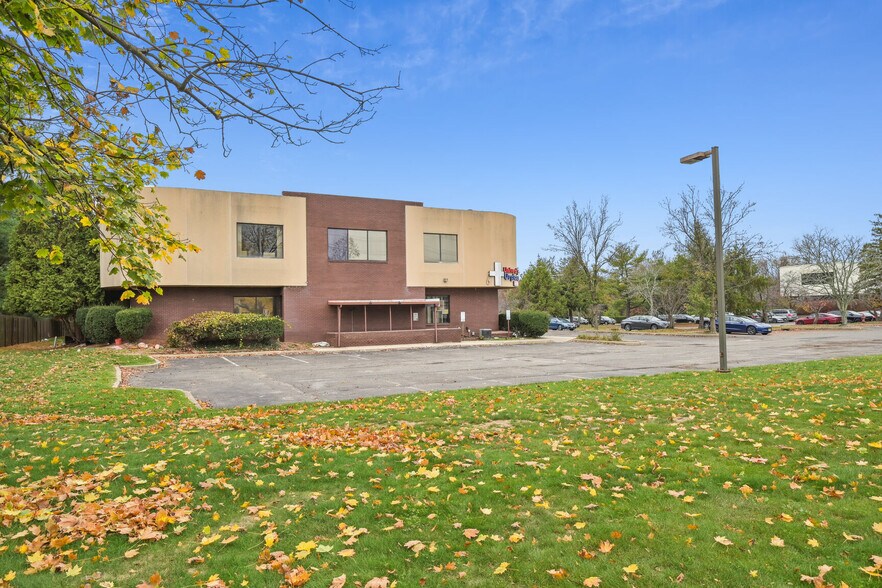 More Photos Of 1553 State Route 27, Somerset Office For Sale