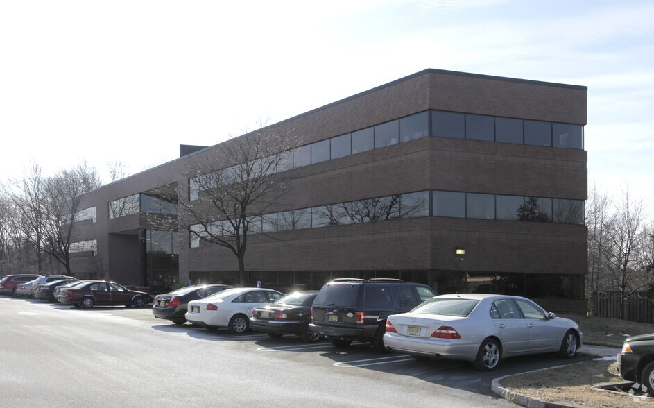 More Photos Of 2015 State Route 27, Edison Office For Lease