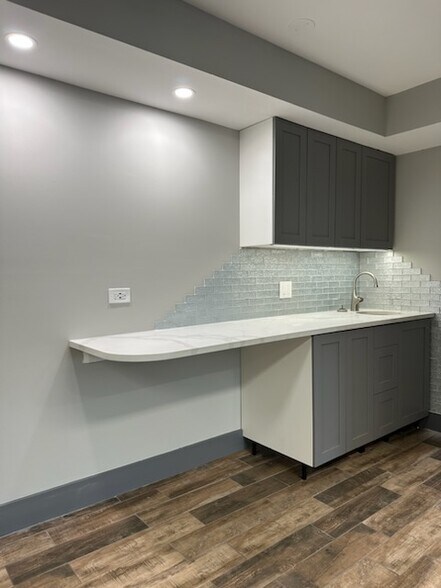 More Photos Of 15790 New Ave, Lemont Office For Sale